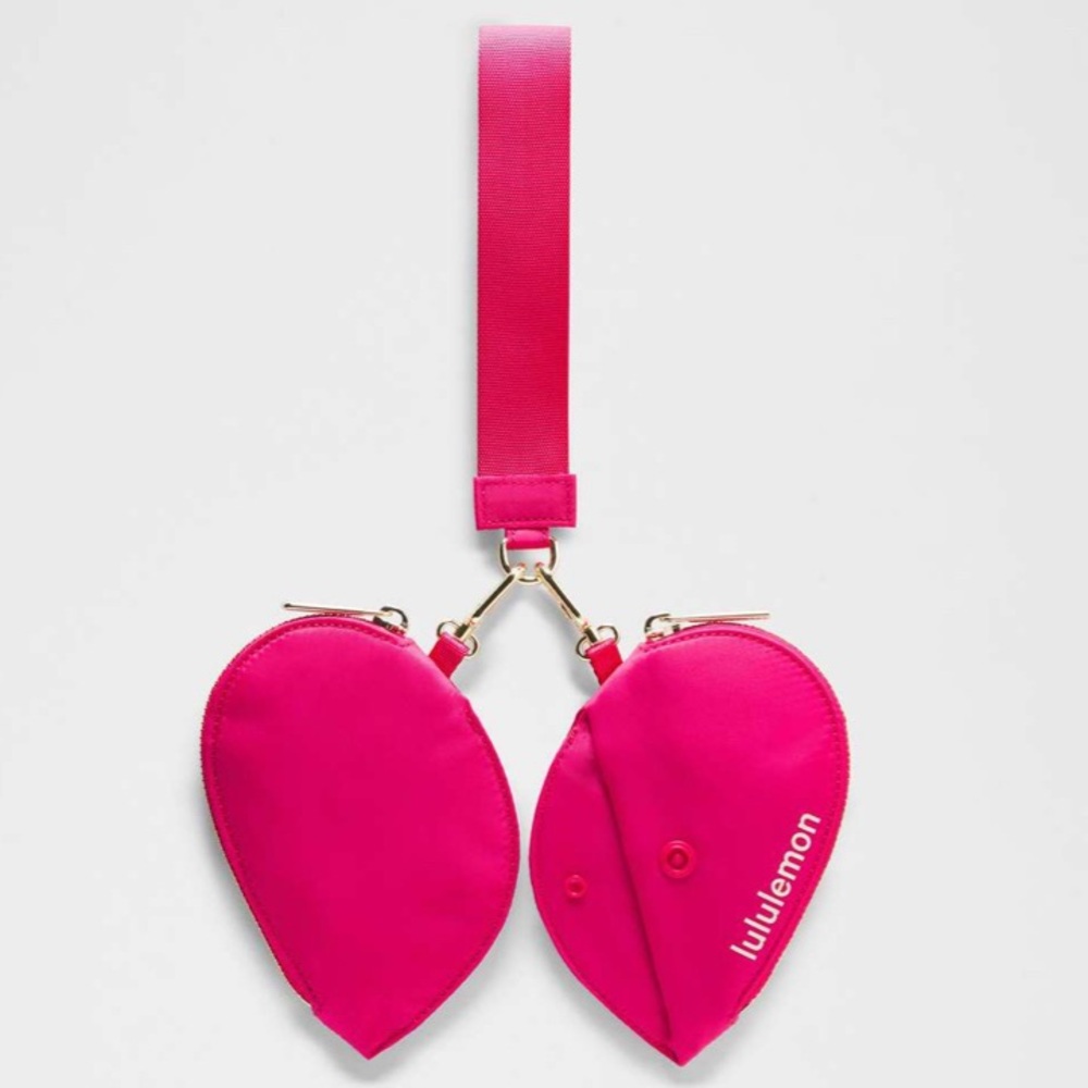 🆕 LULULEMON Dual Pouch Wristlet Heart Pink Passionate / Gold NWT - Picture 3 of 17